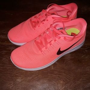 Womens Nike Free Run